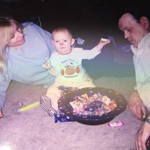 Meet your Posher, Holly